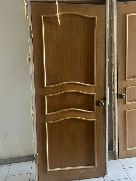 Продам б/у двери межкомнатные