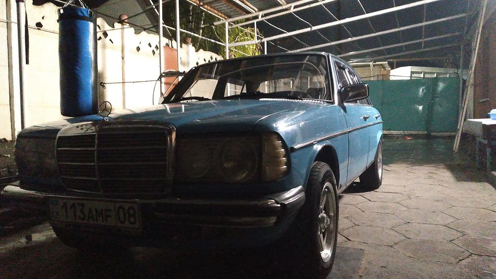 Продам два Мерседеса W-123