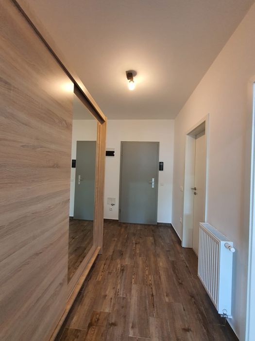 Inchiriez apartament cu o camera, Avantgarden