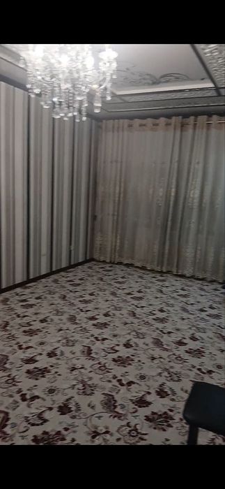 Срочно сотилади. 3 хона. 78 м2. Олмос. Кирпич дом