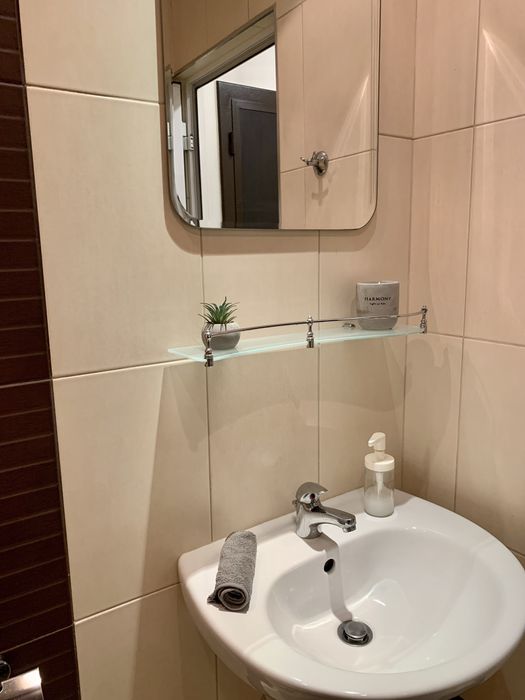 Дава се под наем Тристаен апартамент в Варна, Базар Левски - 65 кв.м за 663 € - Снимка #6