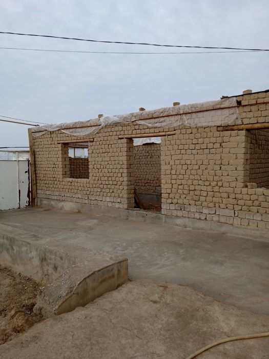 Ховли сотилади Карши шахридан