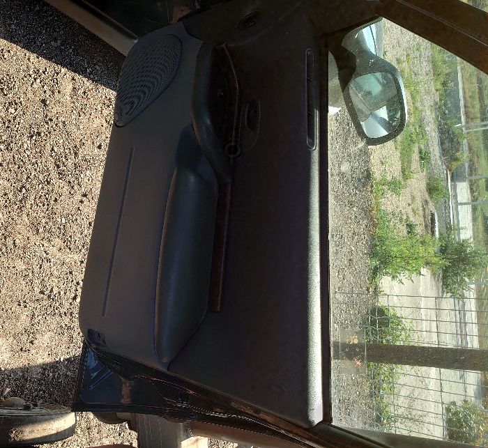 Продавам Рено Сафран 1 и 2 генерация на части