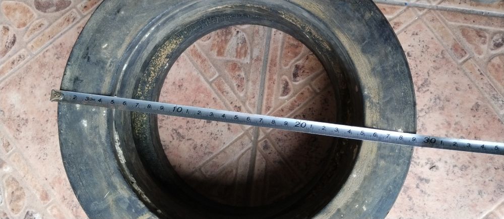 Комплект 4 твърди гуми за  джанти на работна количка