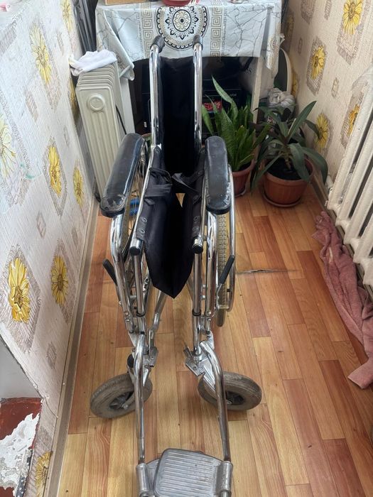 Продам инво коляску б /у