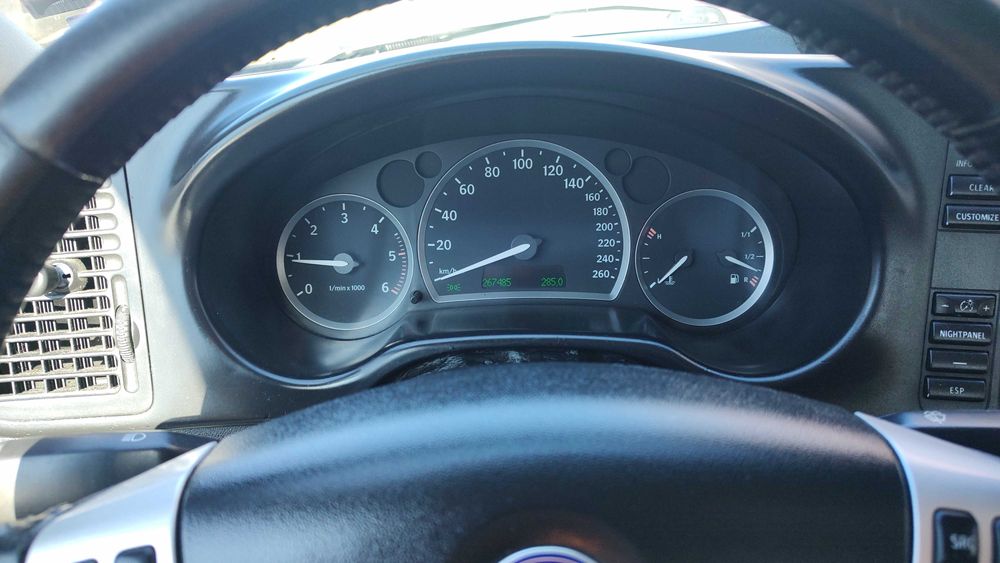 SAAB 93 Спортен седан 2.2 TID - дизел, 125 Конски сили, 280 Нютон метра, 6 степенна ръчна скоростна кутия от 2004 г.