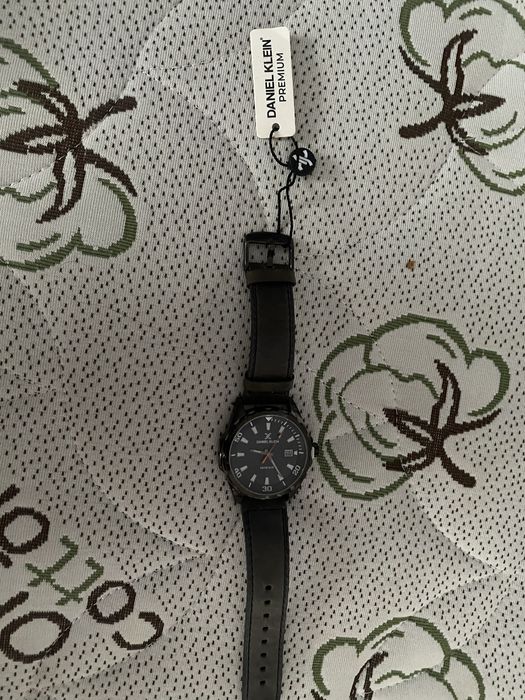 Часы Daniel klein