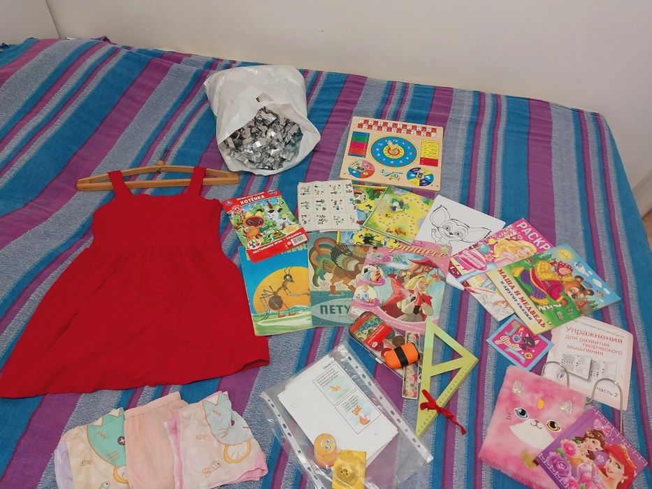 Продам детские вещи всё  за!