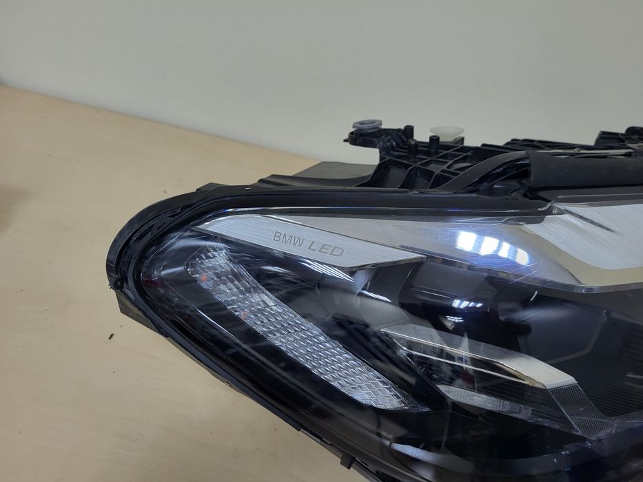 Десен фар фарове BMW G30 G31 LED Facelift desen far farove бмв г 30