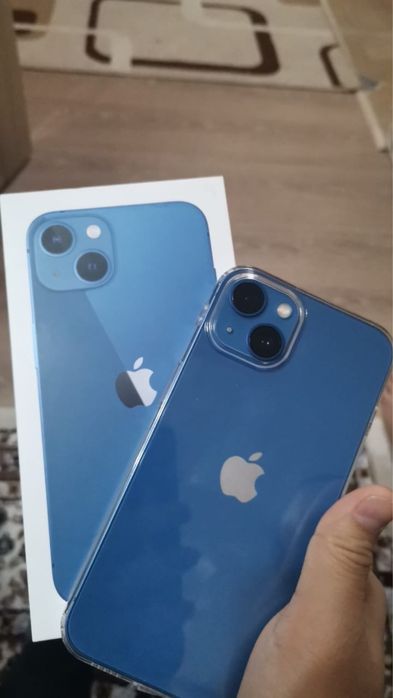 Продам iphone 13 синего цвета