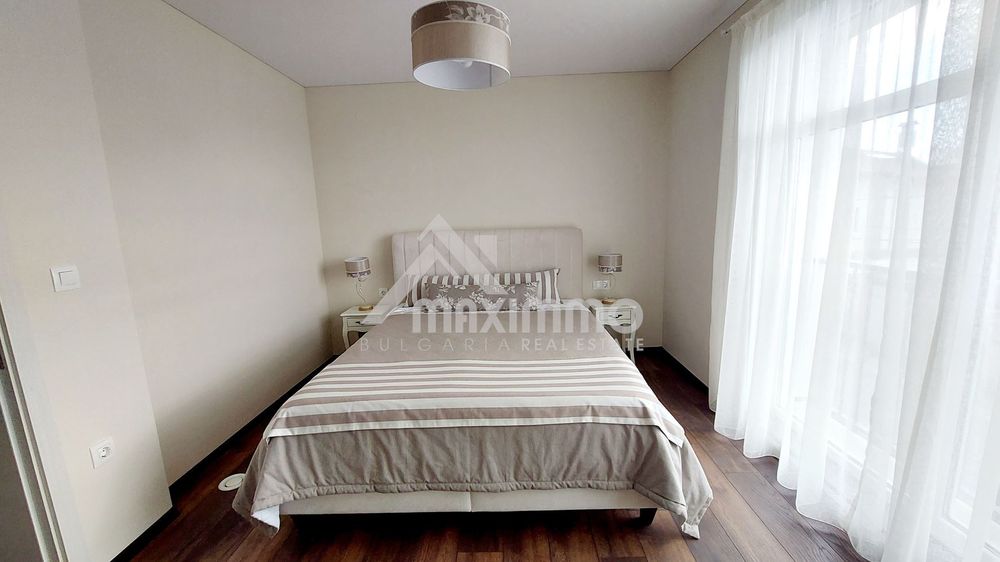 Къща в Варна, област-м-т Ален Мак площ 270 цена 560000