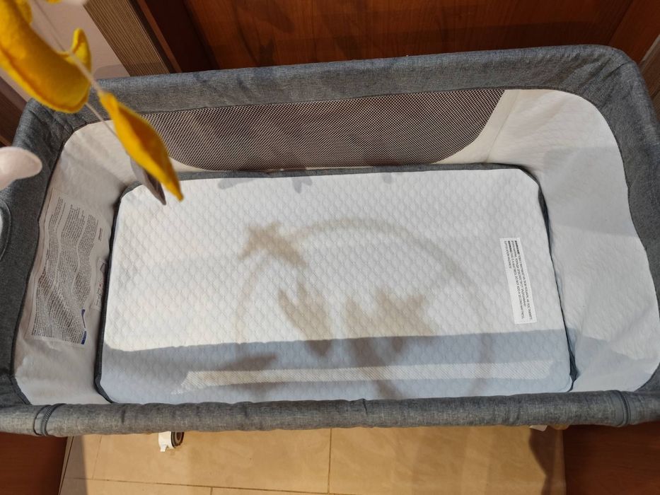 Бебешко креватче-люлка next to me