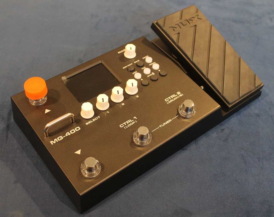 Продавам процесор за китара Nux MG 400