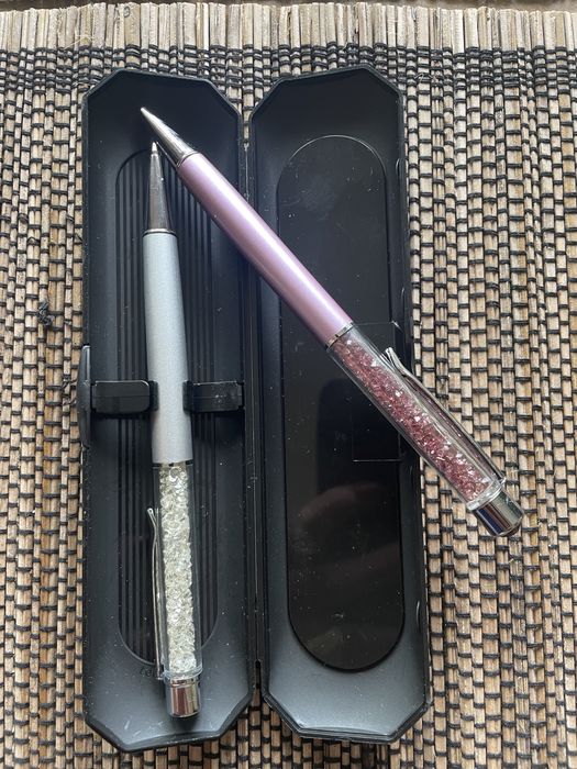 Химикалки на Svarovski