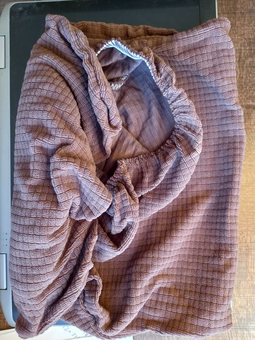 Set 6 huse scaun. Diverse culori. Cu elastic.