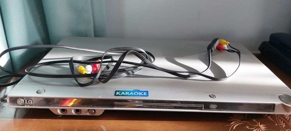 Продам DVD проигрыватель Караоке