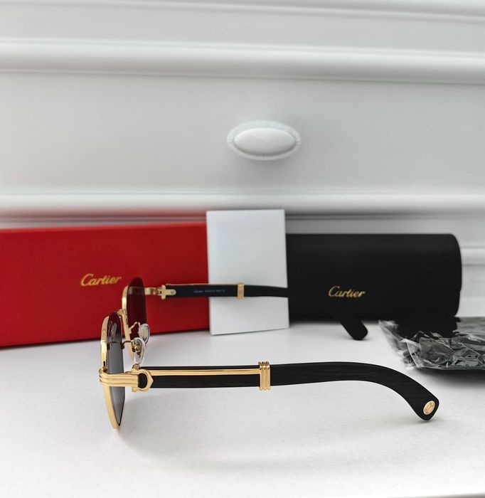 Слънчеви Очила Cartier CT0363S чисто нови с кутия