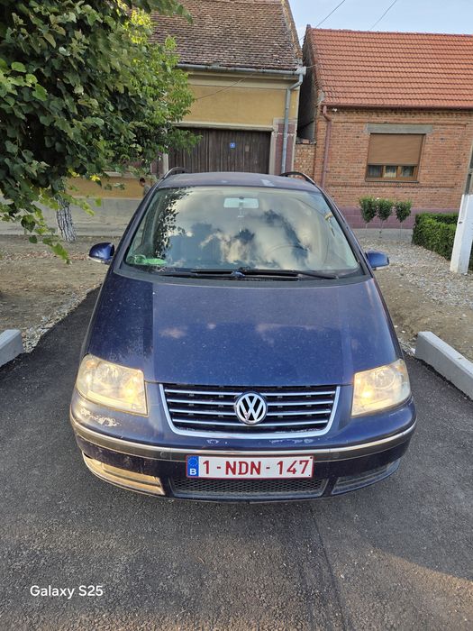 VOLKSWAGEN Sharan