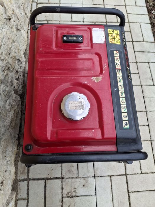Generator de curent electric monofazat, pe benzina