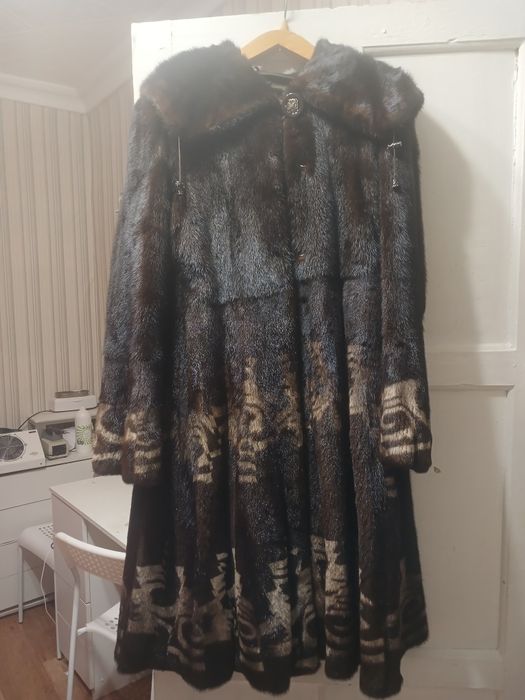 Продам норковую шубу