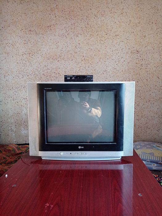 Lg. Televizor sotiladi