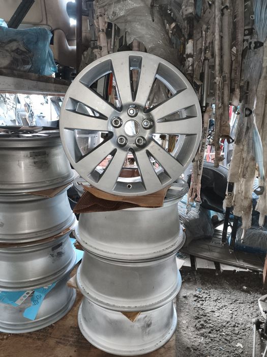 Продам диски на subaru tribeca 2008