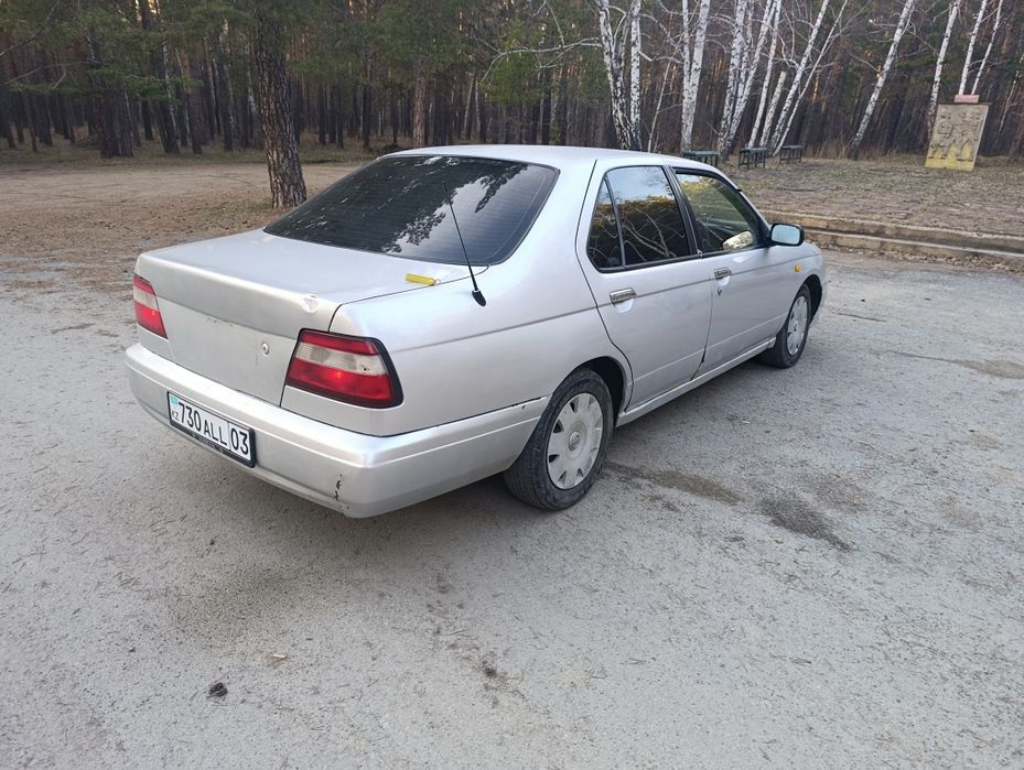 Nissan Bluebird 1998г