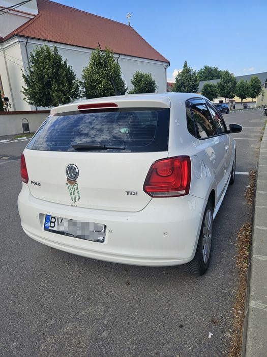 VOLKSWAGEN Polo 2010 — imagine 3