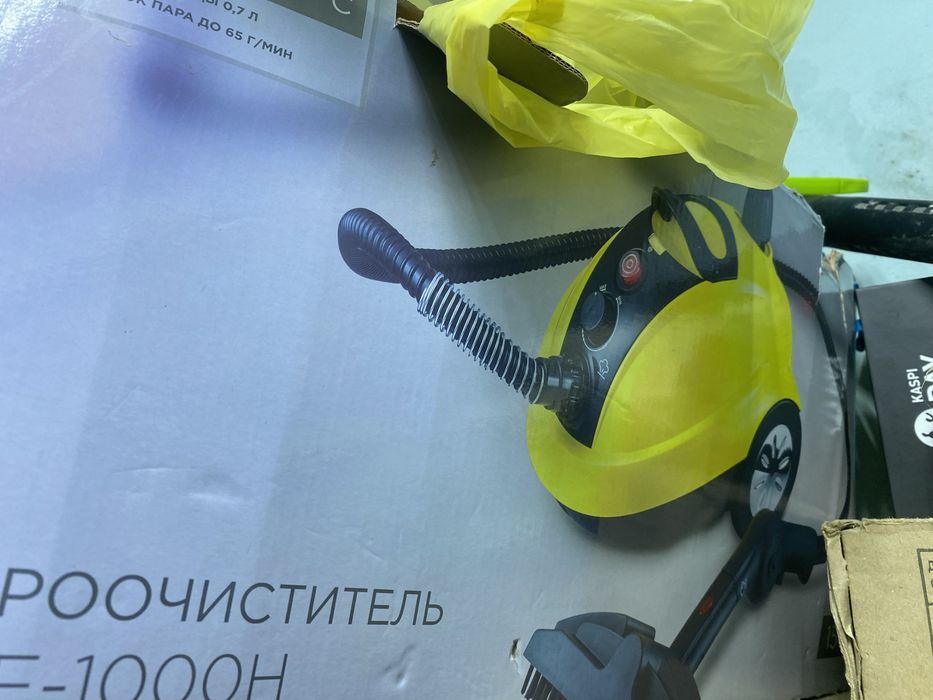 Продам моющий пылесос керхен пузи 8ка вместе с пароочистителем