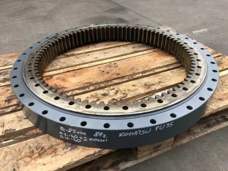 Coroana de rotire excavator Komatsu PC120 - Piese de schimb Komatsu