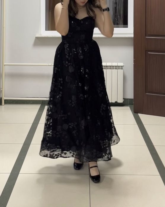 Платье черное