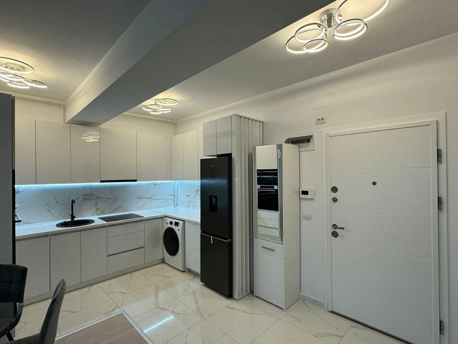 Inchiriez apartament ULTRACENTRAL MAMAIA CAZINO bloc nou SOLID HOUSE  premium