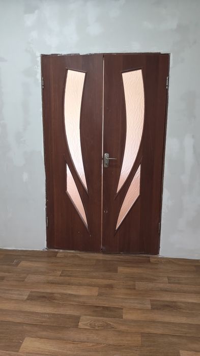 Продам межкомнатные двери
