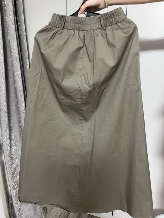 Двойка хаки цвет