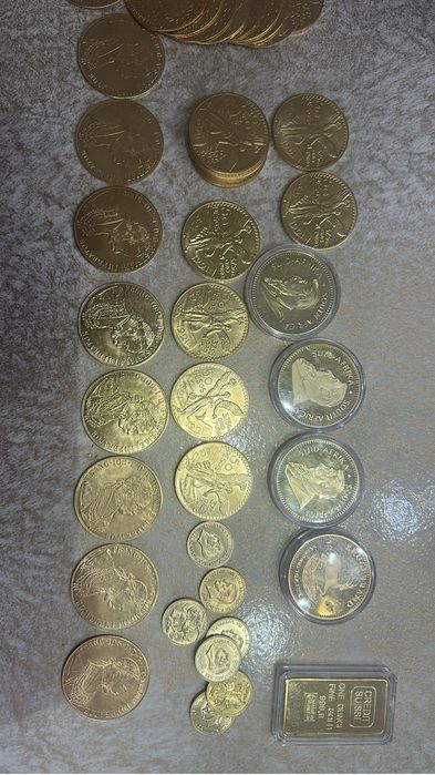Monede placate cu aur de 24k