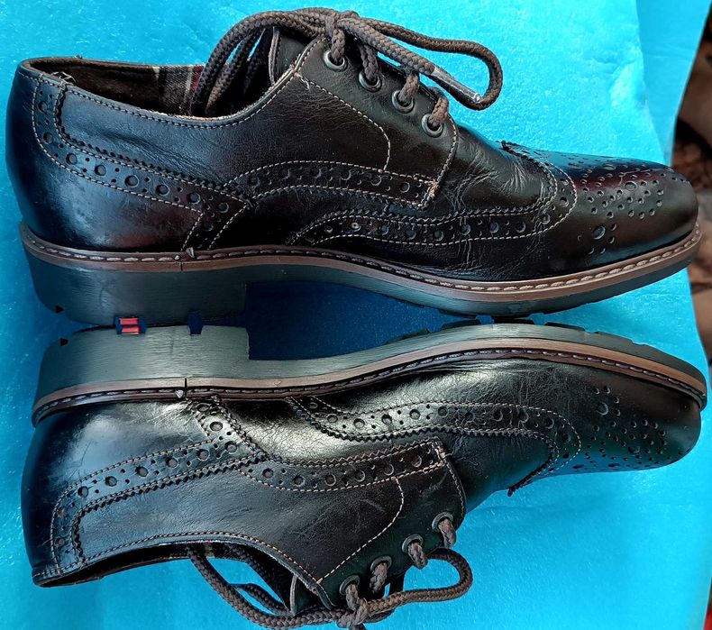 Pantofi ,,LLOYD,, cu inserții din piele naturală mărimea 41.5 (7 1/2)