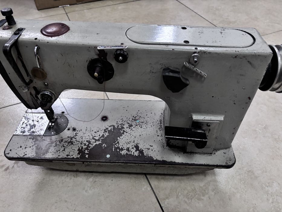 Машинка швейная производственная