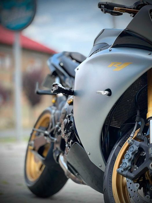 YAMAHA R1 Big Bang Crossplane