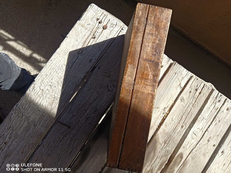 Кутия дървена стара