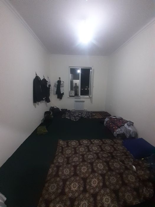 Уй ижарага берилади, нархи 3 мил. Хамма шароитларга эга,.