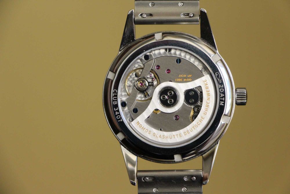 Часовник Nomos Glashütte Club Neomatik Atlantik ref. 741 / Гаранция