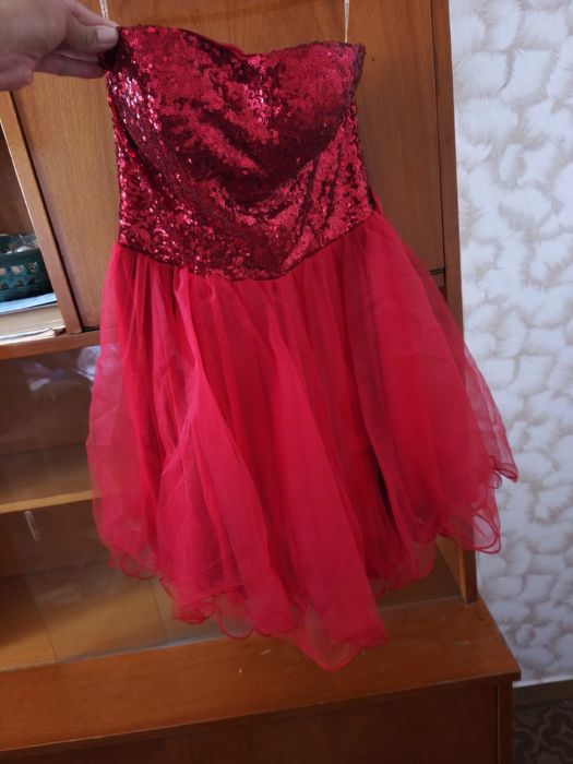 Дамска червена рокля