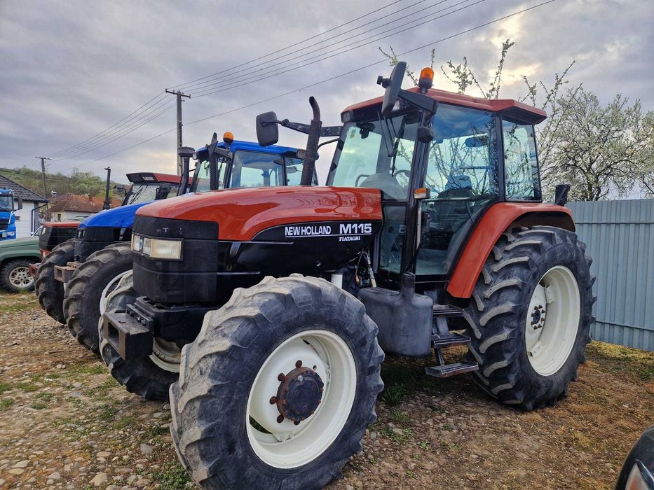 Tractor New Holland M115