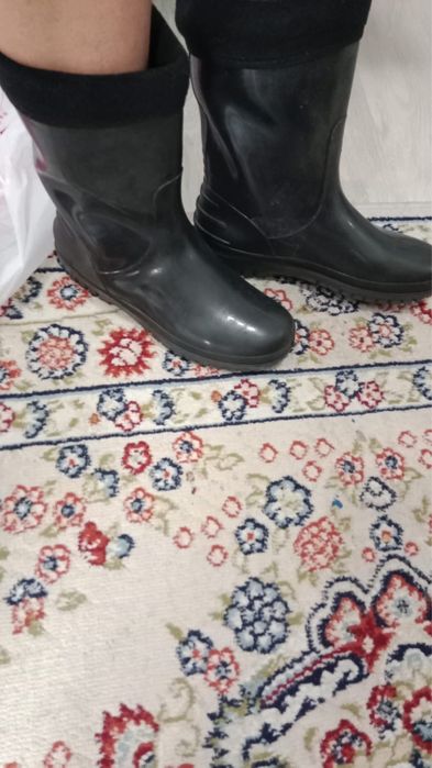 Резиновые сопоги  сатылады