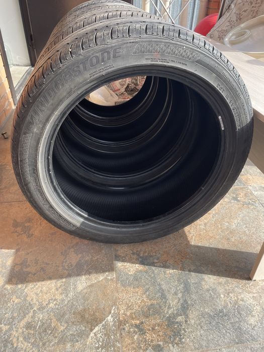 Шины летние 235/45/18