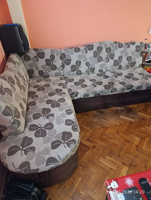 Кухненски ъглов диван