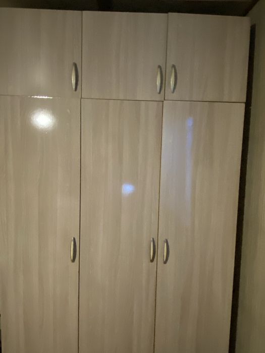 Шкаф деревянный б/к