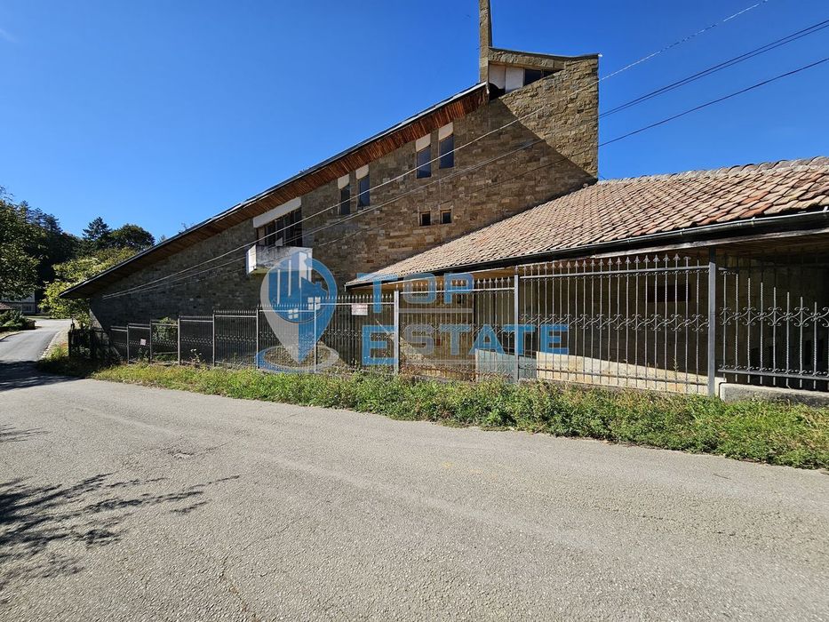 Продава се Къща в с. Стоките, Област Габрово - 503 кв.м за 560 €/кв.м - Снимка #4