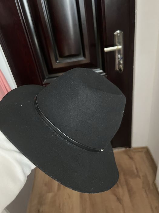 Черна вълнена шапка Vero Moda