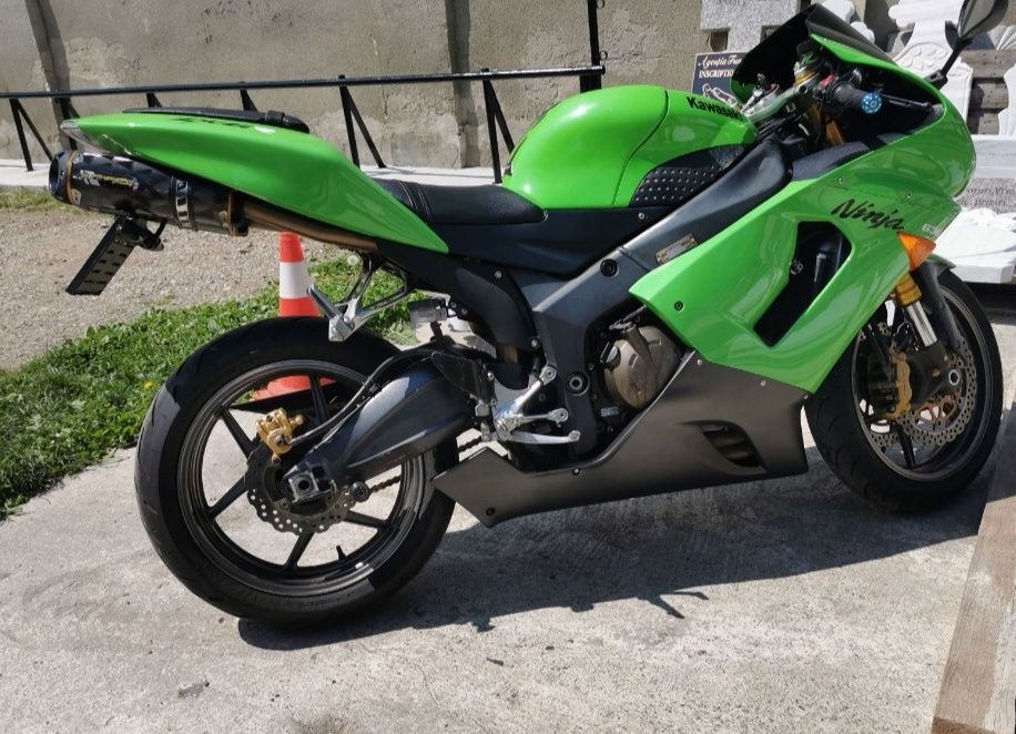 Schimb cu auto Kawasaki ninja 636 2005